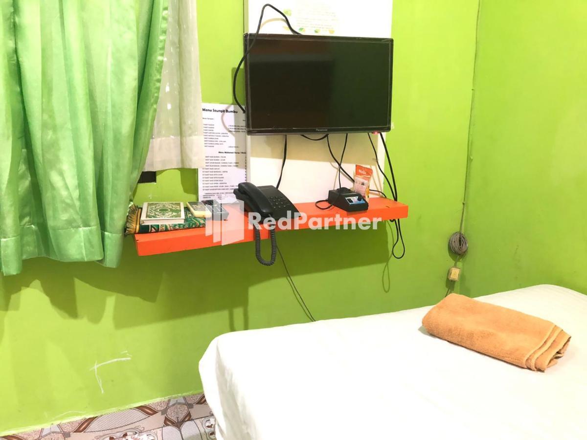 Seungit Syariah Inn Tebet Mitra Reddoorz Jacarta Exterior foto